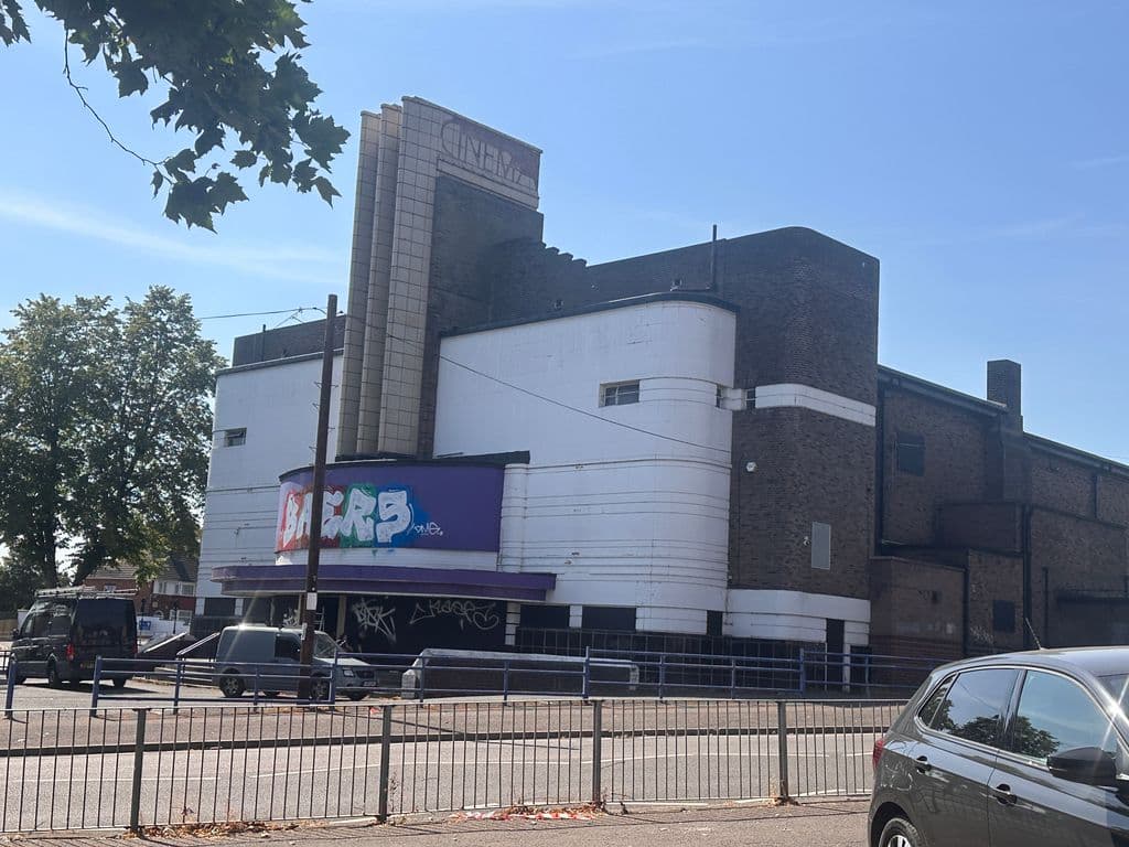 Save Kingstanding’s Odeon – Turn the former Mecca into a Community Hub