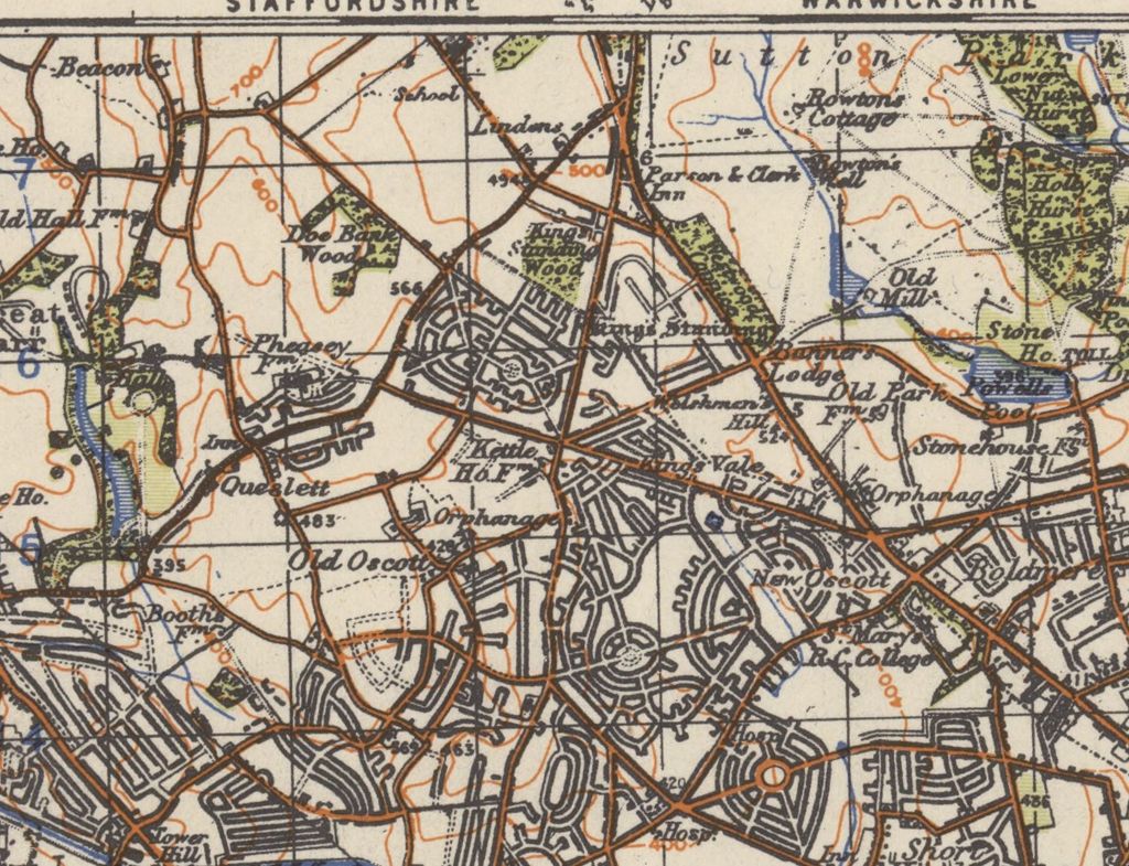 Brown-and-orange one-inch map of north Birmingham showing the Kingstanding estate's curving streets between Queslett, Kettle House Farm, King's Standing Wood and New Oscott.