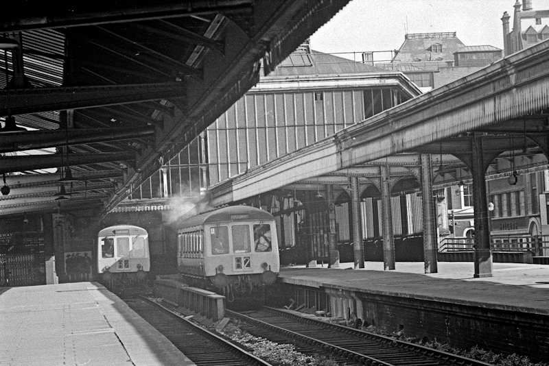Snow Hill station in 1969, in its last years.