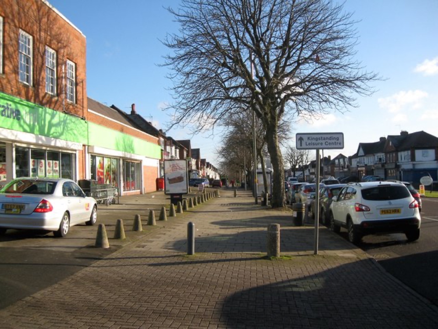 Hawthorn Road Co-op, Hawthorn Road